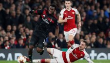 Юве ще се конкурира с Манчестър Юнайтед за Аарън Рамзи