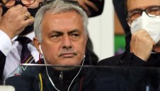 Не спазва мерките: Моуриньо "олекна" с 10 000 евро