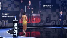 Левандовски: The Best тежи повече от Златната топка!