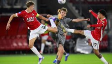 АЗ Алкмаар чака Левски или Сабах