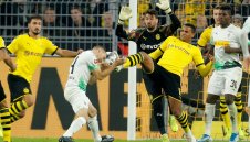Дортмунд удари "адашите" от Гладбах, 2 точки разделят лидера и деветия