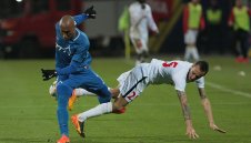 Река от арабски пари спасява Левски от фалит