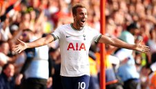 Кейн приземи Нотингам с два гола, а изпусна и дузпа