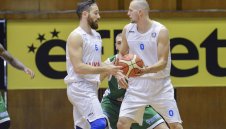 Глобиха Левски Лукойл с 12 000 лв. 