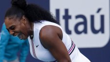 Серина с трудно начало в Маями 