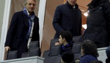 Манчини приел двойно по-ниска заплата, за да води адзурите