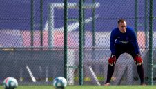 За пари: Тер Стеген плаши Барса с напускане