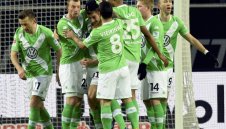 "Вълците" продължават да преследват Байерн