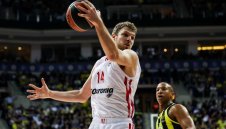 Силен Везенков не стигна на Олимпиакос в Истанбул