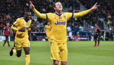 Юве изстрада неспортсменска победа в Сардиния + ВИДЕО