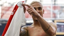 Антъни моли Аякс да го пусне на "Олд Трафорд"