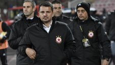 ЦСКА решава треньорската сага до дни