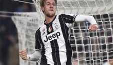 ОФИЦИАЛНО: Ругани преподписа с Юве + ВИДЕО