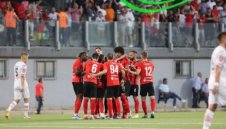 Зловещ скандал с уредени мачове тегне над съперника на Левски