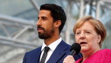 Кедира "виси" за битката с чехите