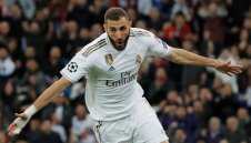 Реал Мадрид дава нов договор на Бензема