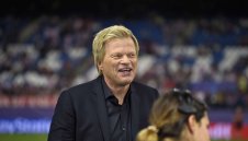 Оли Кан отново намери косъм в супата на Байерн