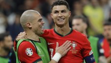 Португалия има само 1 победа срещу Франция, но с цената на титла 