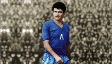 Уникално: Гунди "стъпва" отново на стадион "Васил Левски"