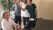 Бекхенд, форхенд... песен – Групата на Гришо и Федерер издава албум!