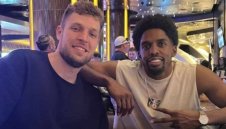 Александър Везенков се срещна с бивш съотборник в Лас Вегас