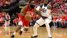 Хюстън вече чака Голдън Стейт, който се мъчи с Клипърс