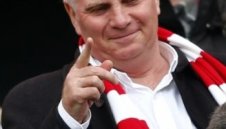 Ули Хьонес: Байерн никога не е бил толкова убедителен