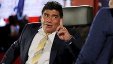 Марадона: Кристиано стряска вратарите повече от Меси