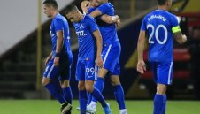 Левски преподписва с още двама