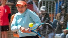 Вики Томова отпадна на старта в Осака