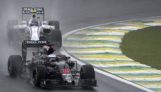 Алонсо: Следващият път ще блъсна Фетел