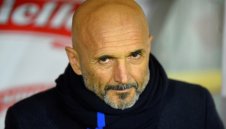 Интер с ултиматум към Спалети: Или печелиш трофей, или си аут