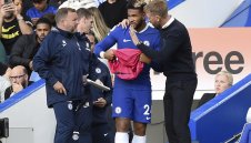 Милионер от Челси хвана полет за 33 евро