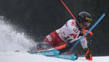 Алберт Попов зае 17-о място в първия манш в Кицбюел