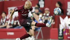 Иниеста се разбра с Интер