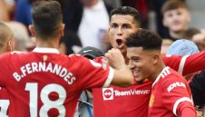 Блестящ Ман Юнайтед и Кристиано Роналдо разпердушиниха "свраките"