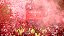 Наполи не се отказва от Дарвин