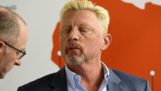 Бекер: В затвора се опитаха да ме убият