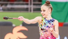 Раева хвали детето-чудо на българската художествена гимнастика