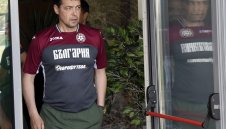 Петър Хубчев копира Франция