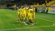 Наливат 9 млн. лева в Ботев! Легендарна фигура ще "дърпа конците"