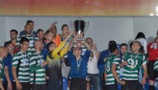 "Петел" клъвна "моряците"