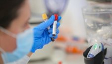 Добри новини: Лек спад на болните от коронавирус 