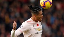 И Смолинг преговаря за оставането си на "Олд Трафорд"