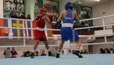 Стойка Петрова стартира с победа на световното по бокс