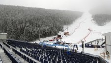 Снегът в Банско отмени Супергиганския слалом