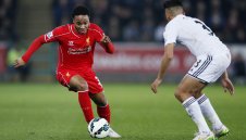 Ливърпул няма да продава Стърлинг през лятото