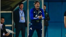 Костов зареди "сините" с лекция, тича наравно с тях