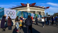 Разследват продажбата на "Сан Сиро" на Интер и Милан