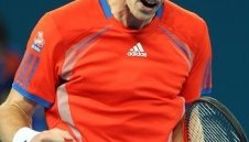 Анди Мъри пак се измъкна на косъм в Бризбейн